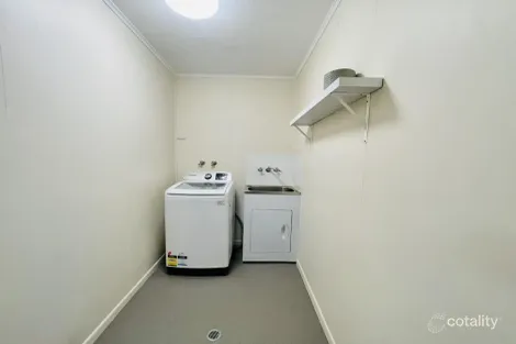 Property photo of 36 Mills Avenue Moranbah QLD 4744