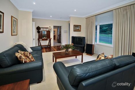 Property photo of 223 Mountain View Road Greensborough VIC 3088