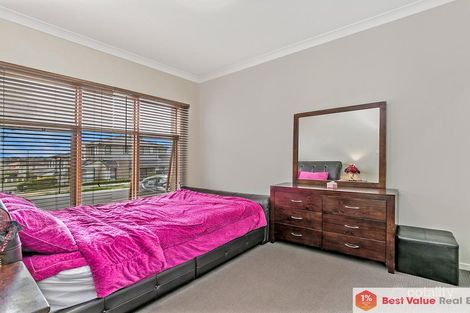 Property photo of 32 Allom Street Ropes Crossing NSW 2760