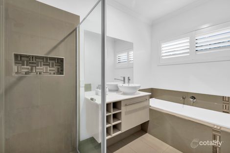 Property photo of 9 William Court Officer VIC 3809