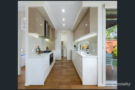 Property photo of 2/11 Attenborough Square Wantirna VIC 3152