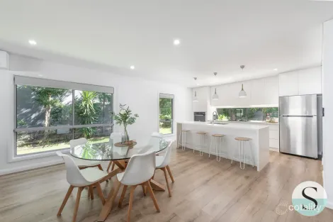 Property photo of 16 Lake Point Way Murrays Beach NSW 2281