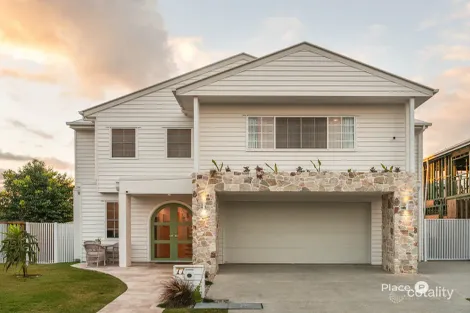 77 MORNA ST, NEWPORT, QLD 4020