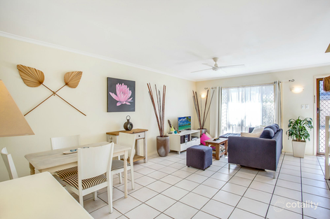 Property photo of 2/35 Frascott Avenue Varsity Lakes QLD 4227