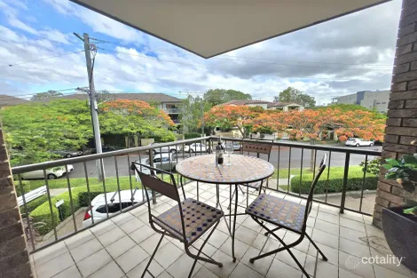 Property photo of 4/134 Macquarie Street St Lucia QLD 4067