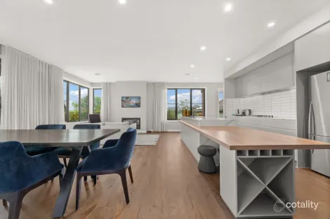 Property photo of 2/6 Gepp Place Pearce ACT 2607