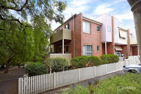 Property photo of 17 The Lairidge Kensington VIC 3031
