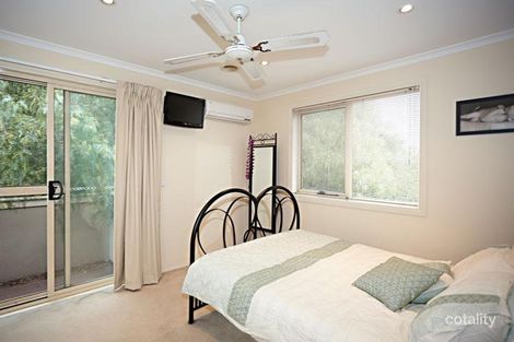 Property photo of 17 The Lairidge Kensington VIC 3031