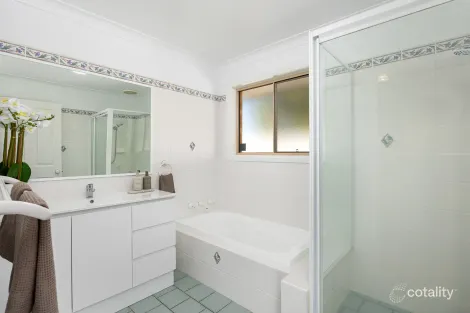 Property photo of 70 Tamar Drive Tatton NSW 2650