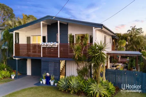 Property photo of 17 Balswidden Street Albany Creek QLD 4035