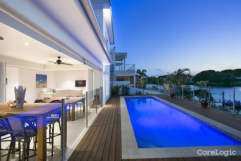 Property photo of 95 Sir Bruce Small Boulevard Benowa QLD 4217