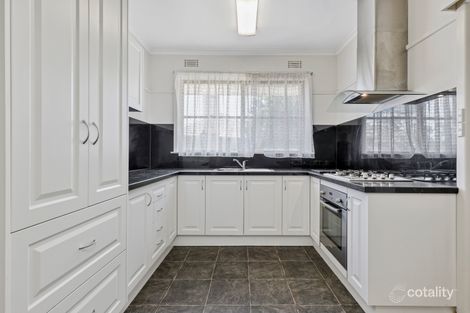 Property photo of 5 Blackbutt Court Frankston North VIC 3200