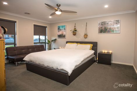 Property photo of 37 Cromarty Circuit Darley VIC 3340