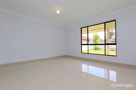 Property photo of 1/19 Balmoral Crescent Georges Hall NSW 2198