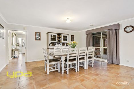 Property photo of 11 Noble Way Sunbury VIC 3429