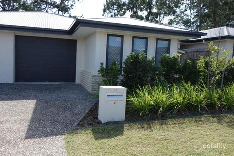 Property photo of 2/11 Milbrook Crescent Pimpama QLD 4209