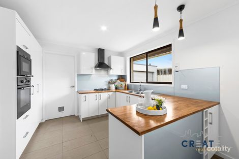 Property photo of 52 Tollhouse Road Kings Park VIC 3021