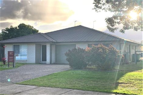 Property photo of 2/66 Waterfront Drive Karalee QLD 4306