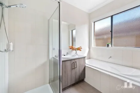 Property photo of 9 Pier Avenue Doreen VIC 3754