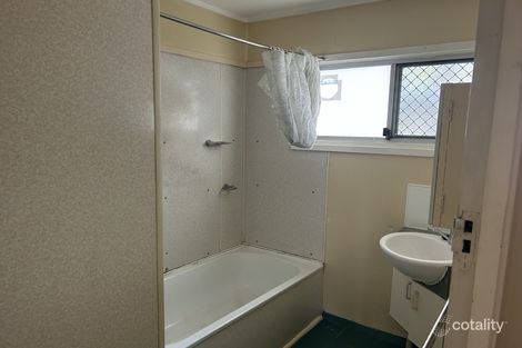 Property photo of 16 Ursula Street Riverview QLD 4303