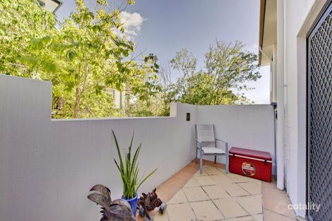 Property photo of 3/2 St Pauls Terrace Spring Hill QLD 4000