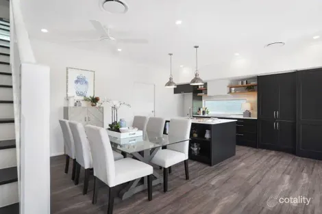 Property photo of 2/91 Dickenson Street Carina QLD 4152