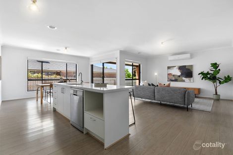 Property photo of 10 Gordon Boulevard Gisborne VIC 3437