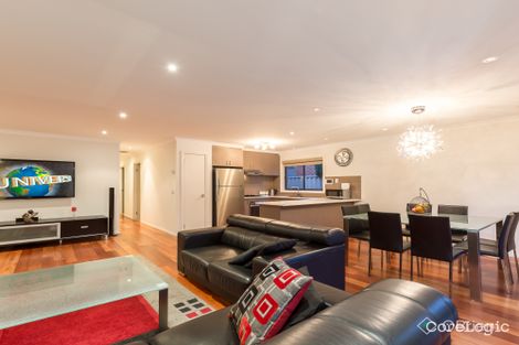 Property photo of 26 Oakview Parade Caroline Springs VIC 3023