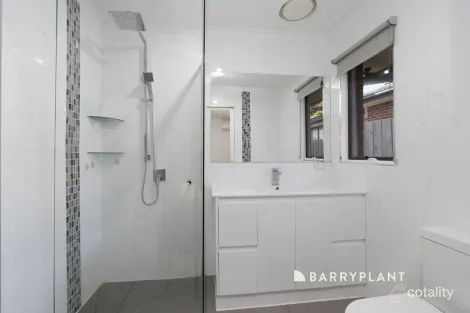 Property photo of 30 Sullivan Avenue Lysterfield VIC 3156