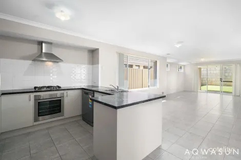 Property photo of 8 Pardalote Court Beeliar WA 6164