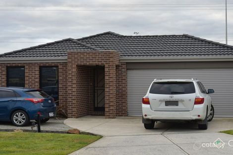 Property photo of 4 Myhaven Circuit Carrum Downs VIC 3201