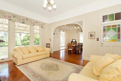 Property photo of 154 Boscombe Road Brookfield QLD 4069