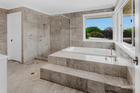 Property photo of 4 Meadowview Drive Carrara QLD 4211