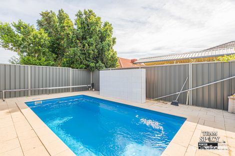 Property photo of 9 Phar Lap Road Wattle Grove WA 6107