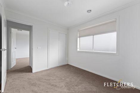 Property photo of 8 Rathdowne Road Werribee VIC 3030