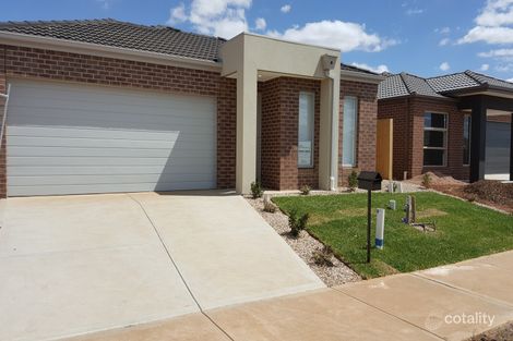 9 Toolern Waters Dr, Weir Views, VIC 3338