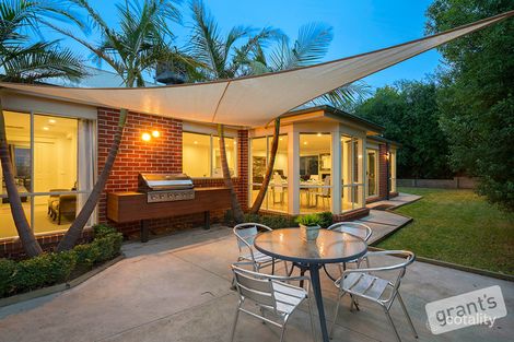 Property photo of 6 Dickson Mews Berwick VIC 3806