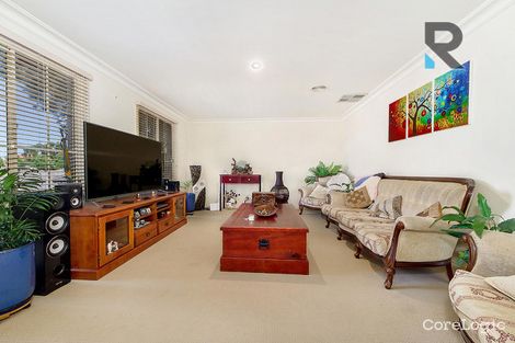 Property photo of 34 Boyden Square Roxburgh Park VIC 3064