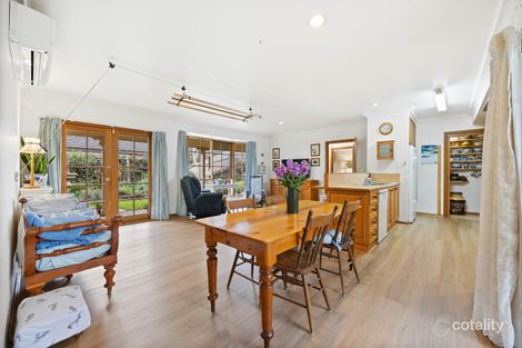 Property photo of 21 Arrandale Avenue Alfredton VIC 3350