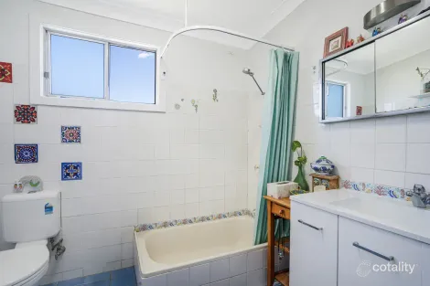 Property photo of 3 Koowong Road Gwandalan NSW 2259