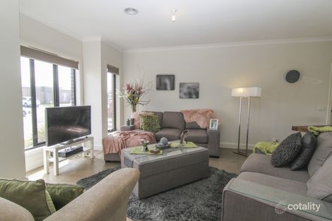 25 Triandra Dr, Brookfield, VIC 3338