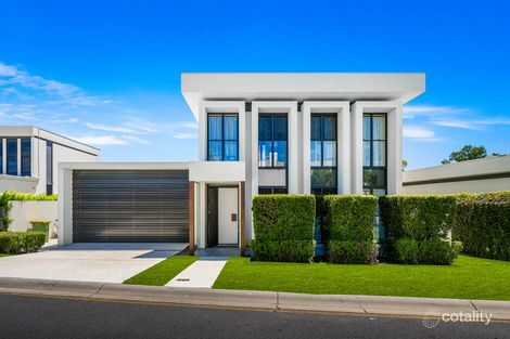 Property photo of 20 The Boulevarde Benowa QLD 4217