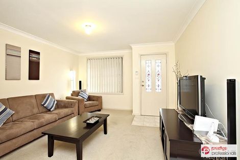 Property photo of 5/6 Plum Close Casula NSW 2170