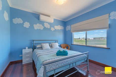 Property photo of 24 Harvey Drive Ledge Point WA 6043