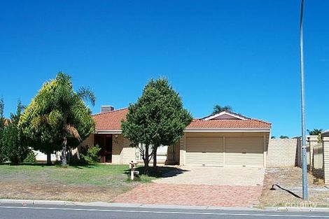 102 Forest Lakes Dr, Thornlie, WA 6108