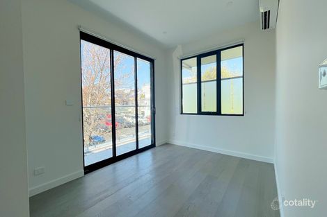 Property photo of 2 Court Street Box Hill VIC 3128
