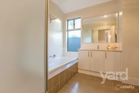 Property photo of 27A Jagoe Loop Willagee WA 6156