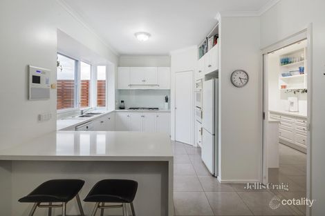Property photo of 19 Candlebark Close Diamond Creek VIC 3089