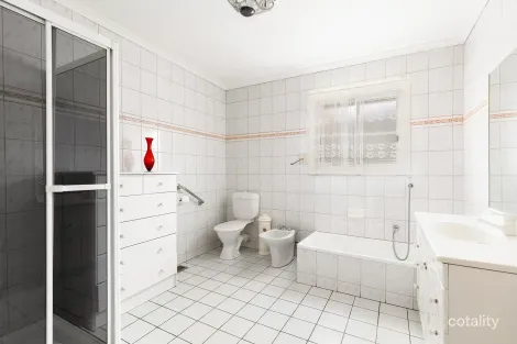 Property photo of 68 Jukes Road Fawkner VIC 3060