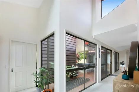 Property photo of 5 Tennyson Place Robina QLD 4226